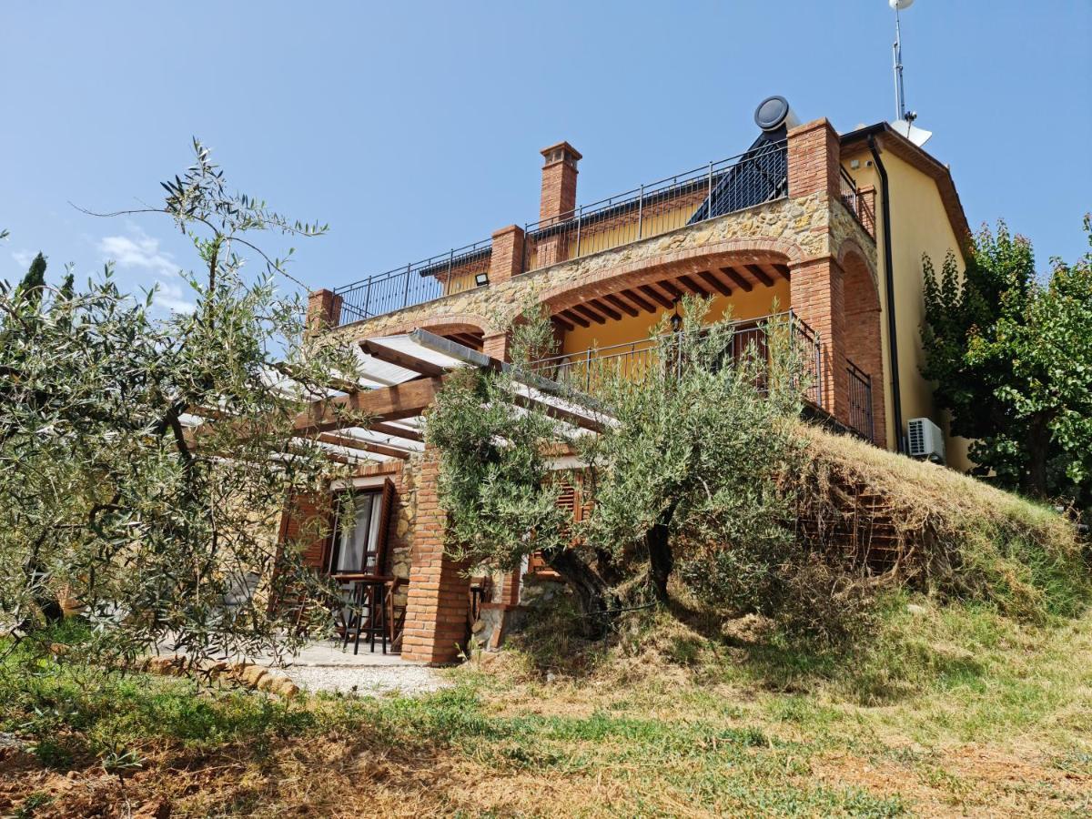 Il Panorama Apartment Montescudaio Bagian luar foto