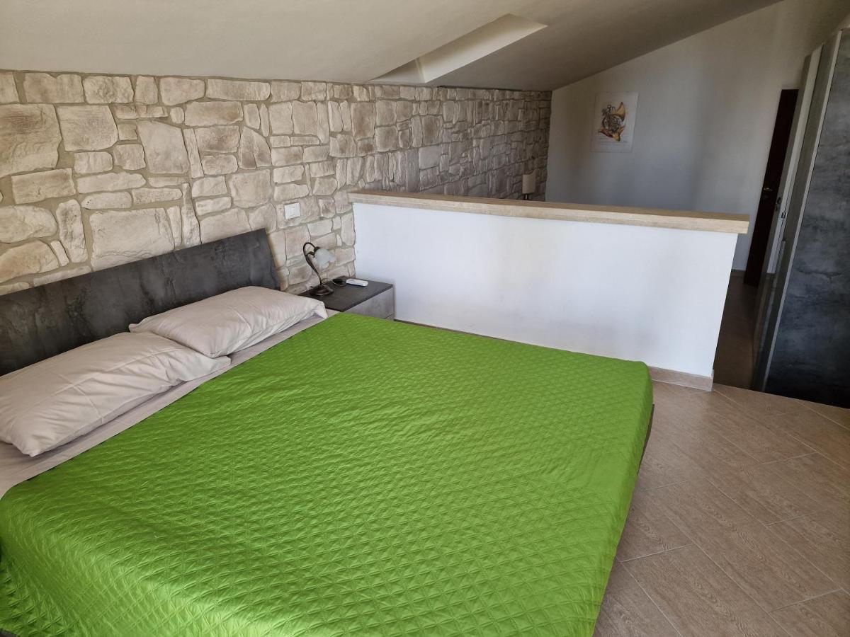 Il Panorama Apartment Montescudaio Bagian luar foto